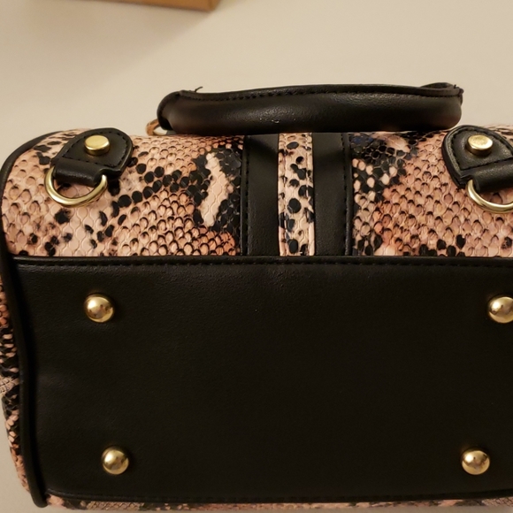 Mini Duffle Imitation Pink Snake Skin - Picture 7 of 9